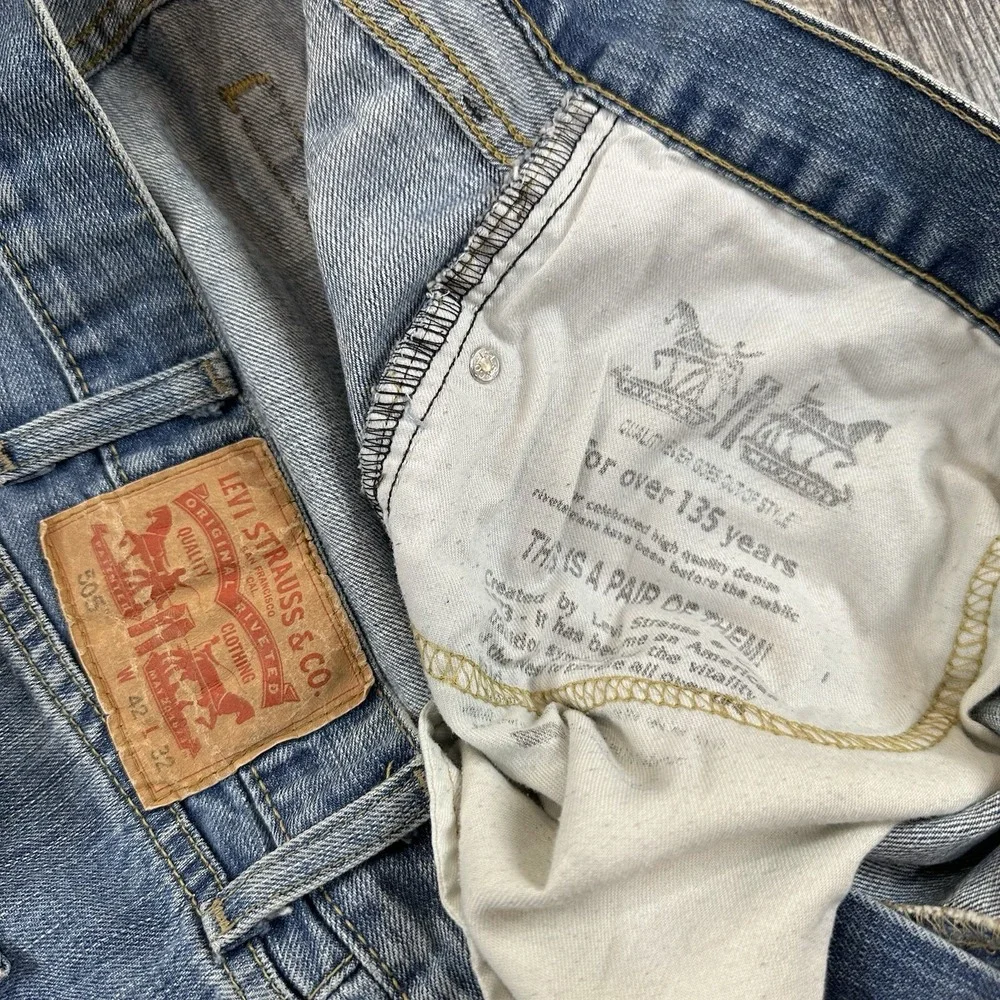 Levis 505 Jeans Mens 42x32 Blue Regular Straight Mid‎ Rise Light Wash Denim Fade